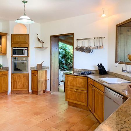 Villa Palm Bay Stunning View 5 Min To Beach 3 Min To Downtown King Size Bed Deshaies Exterior photo